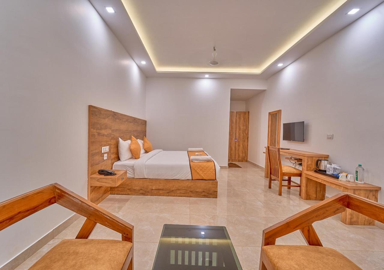 Ice Mist Pool Resort Munnar By Voye Homes Luaran gambar